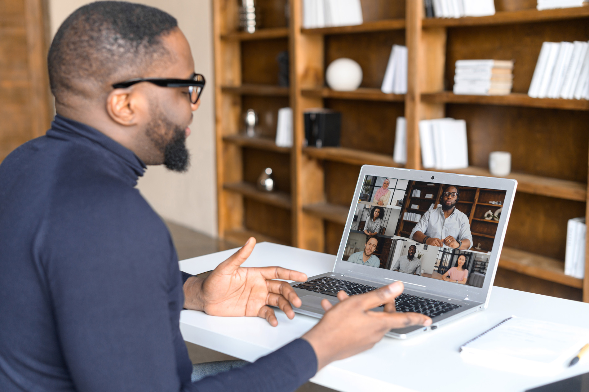 Gestão e Liderança em tempos de trabalho remoto e híbrido